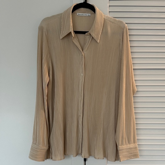 Abercrombie & Fitch Tops - Abercrombie&Fitch Oversized Blouse